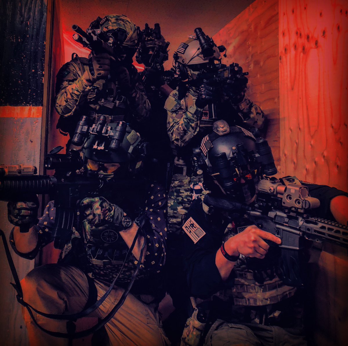 Mr_GENchang's tweet photo. Cold Harbor Kyotoはみんなスーパー自由なんやで。たまにYEMENごっこやるらいなんやで。始めてみんかそこの君。 https://t.co/iQ7eotKUzD