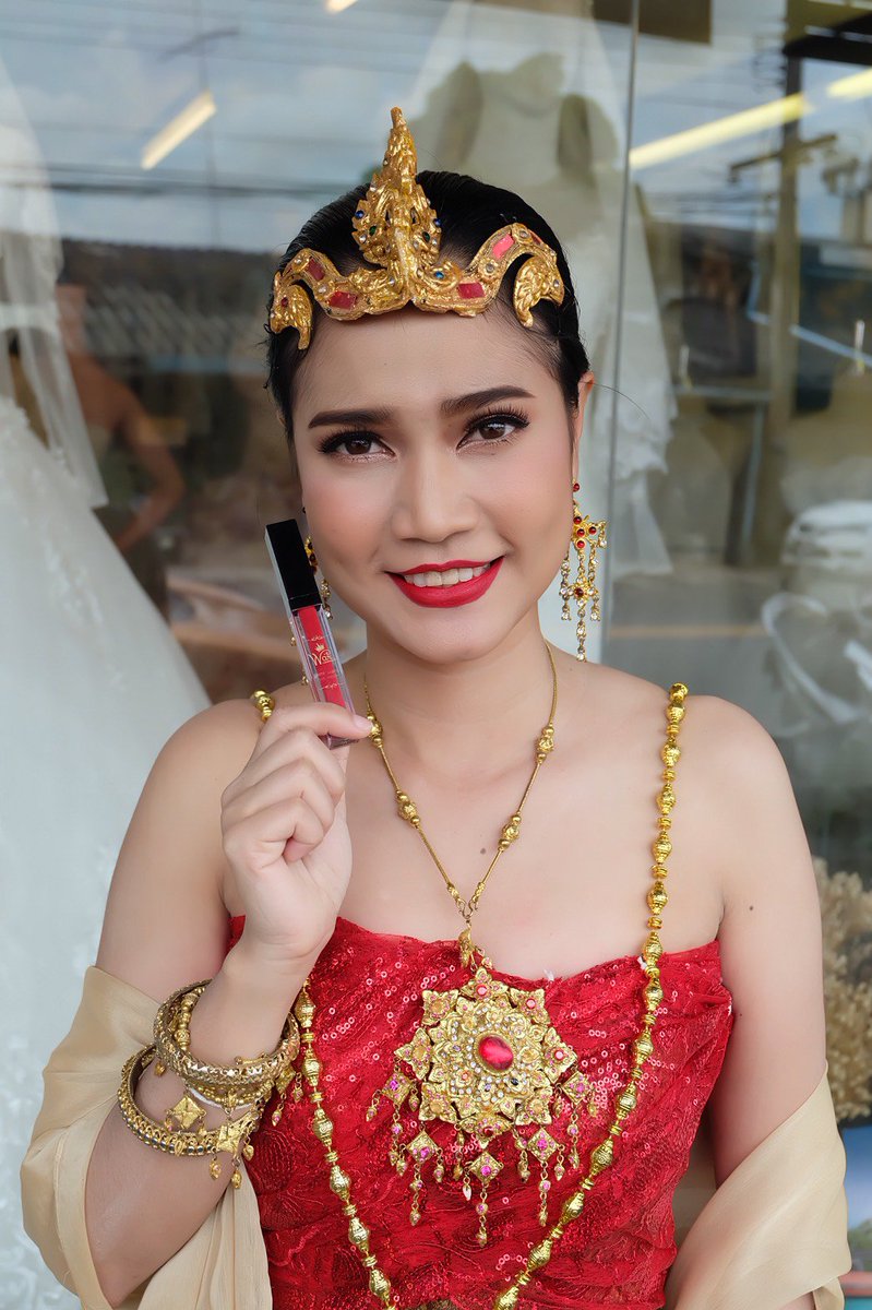 wcosmate's tweet photo. #รีวิว มั่นได้เพราะสีปากแซ่บ แท่งละ 1⃣9⃣0⃣💰
👄 ไม่ตกร่อง
👄 ไม่หนัก ไม่แห้งแตก
👄 สบายปากเหมือนไม่ได้ทาลิป
👄 กินข้าวยังไม่หลุด
👄 ทาแล้วเนียน
👄 ละมุนริมฝีปากฝุดๆ
#คุชชั่น #คุชชั่นคิโยมิ #เครื่องสำอางค์ #เครื่องสำอางราคาถูก #เมคอัพ #ลิปกันน้ำ https://t.co/JCgcWdaPSk