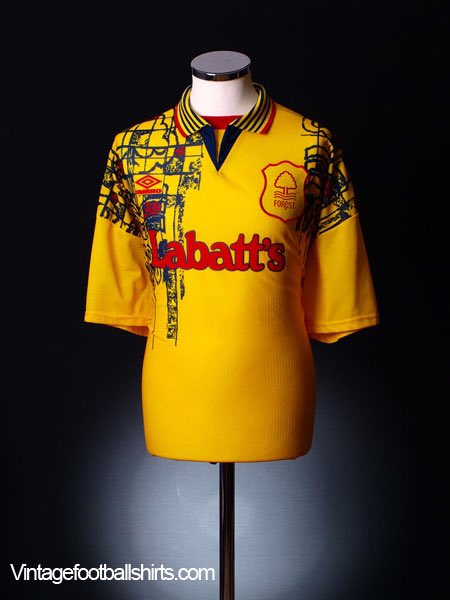 ashchappo8's tweet photo. @FootballRamble This shirt is about as good as one of our strikers at the time. A one Andrea Silenzi. What a shower of shit he was https://t.co/jOHeXy1cht