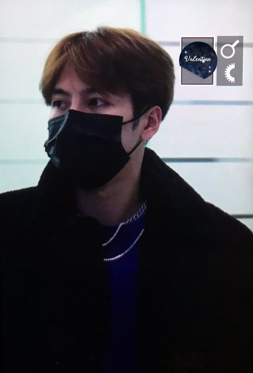 Valentine_852's tweet photo. 190108 인천공항 출국
수고했어요🐟🐟
집에 가즈아💓💓
#잭슨 #JacksonWang #Jackson #王嘉尔 #TheGeneration2 #Papillion #OKAY #DawnOfUs #FendiMan #DifferentGame https://t.co/5BORyjjr7T