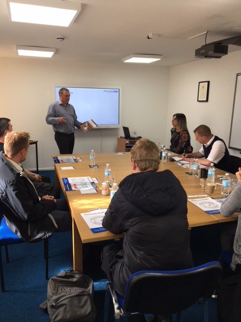 MandateSystems's tweet photo. Are you a #compressedair or #dental service provider looking for new Business Opportunities in 2019? Would you like to offer #Writtenschemeofexamination to your customers? #PressureSafe #PSSR #Training can help now booking for Feb and March on 0845 1260307 https://t.co/MxRdXomZyN https://t.co/euSI8ONSfo
