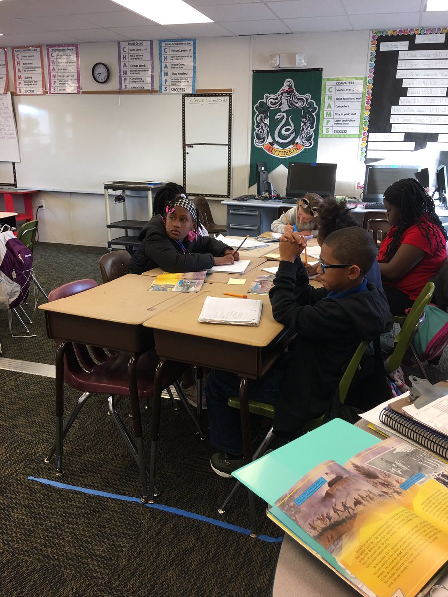 CharleneKayea's tweet photo. Day 2 of the New Year and my students are back to learning! #mystudentsarebetterthanyours @tanfrankqj https://t.co/tCkwcPyVjD