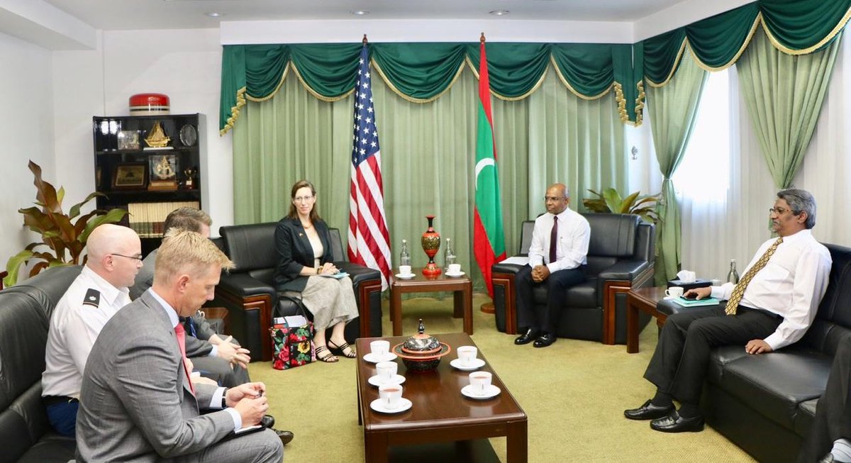 MoFAmv's tweet photo. Foreign Minister @abdulla_shahid meets with #US Ambassador Alaina Teplitz &amp; U.S. Assistant Secretary of Defence Randall Schriver. 
Discussions focused on renewing defense cooperation and future U.S. support for security cooperation activities in #Maldives https://t.co/xEg7WKYSzS