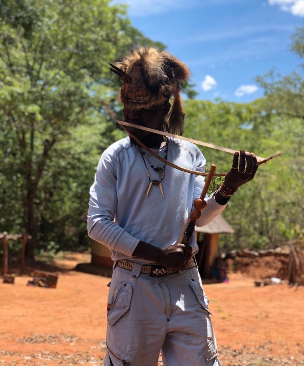tourismzimbabwe's tweet photo. Ndau Festival of the Arts in #ChipingeDistrict promoting peace, understanding &amp; friendship with our tourists. 
#CulturalTourism #RichHistoryAndHeritage #BangiraVillage #Chikore #PhillipKusasa
Credit: eastern_highlands https://t.co/YMZ9bdhgLS