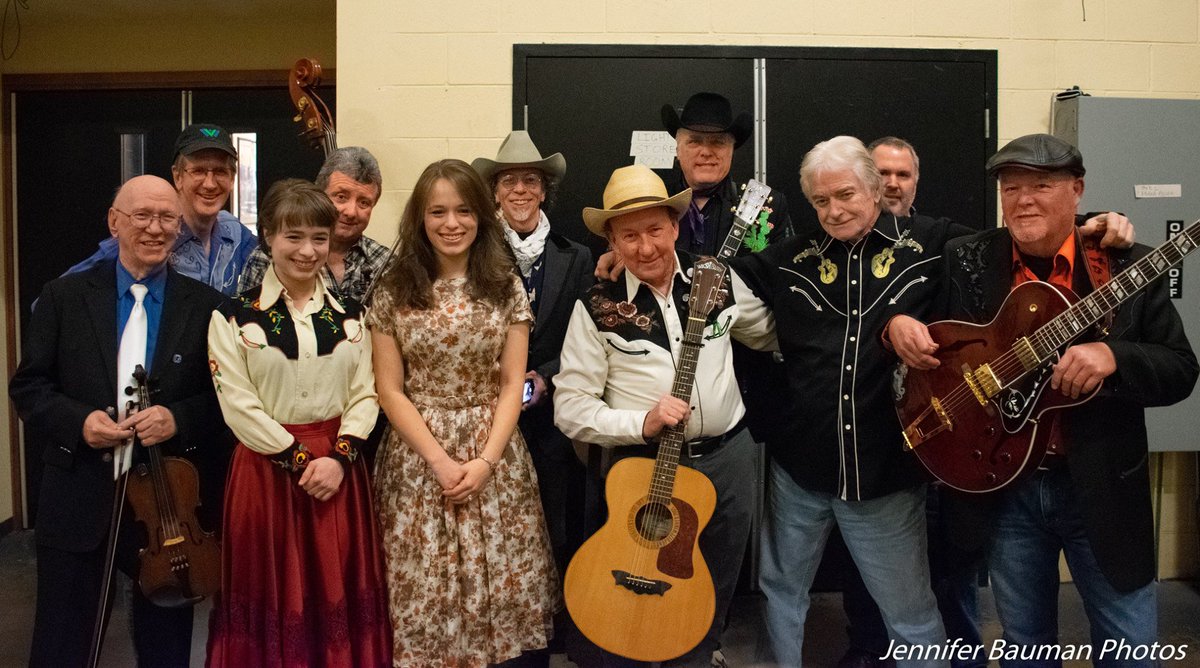The Hank Williams Tribute had extra energy with a sold-out crowd gathered at the Clay Center last Saturday night! facebook.com/pg/JenniferBau…