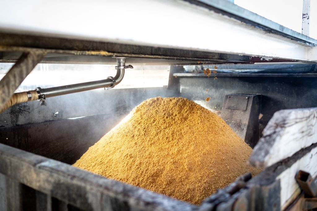 BDDistillery's tweet photo. spent grains = pig food. Our process strips the sugar from the grain, leaving some high protein, healthy chow for some very happy pigs. https://t.co/Ff3wRyKzeu