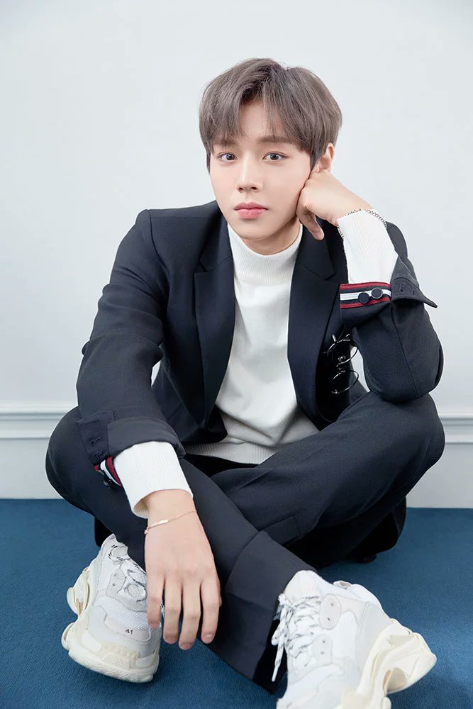 haikalpgb's tweet photo. Visual Attack #ParkJihoon #Park #Jihoon #WannaOne #MarooStory #MarooEnt #Visual https://t.co/qN3mfCI2Sz