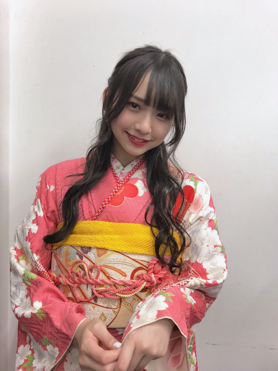 三品瑠香 わーすた どうも競技かるたクイーンです