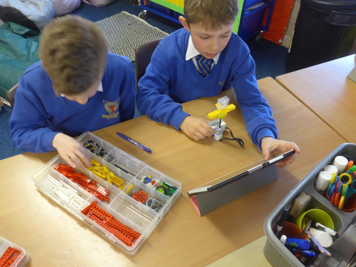 Mossley Primary tweet media