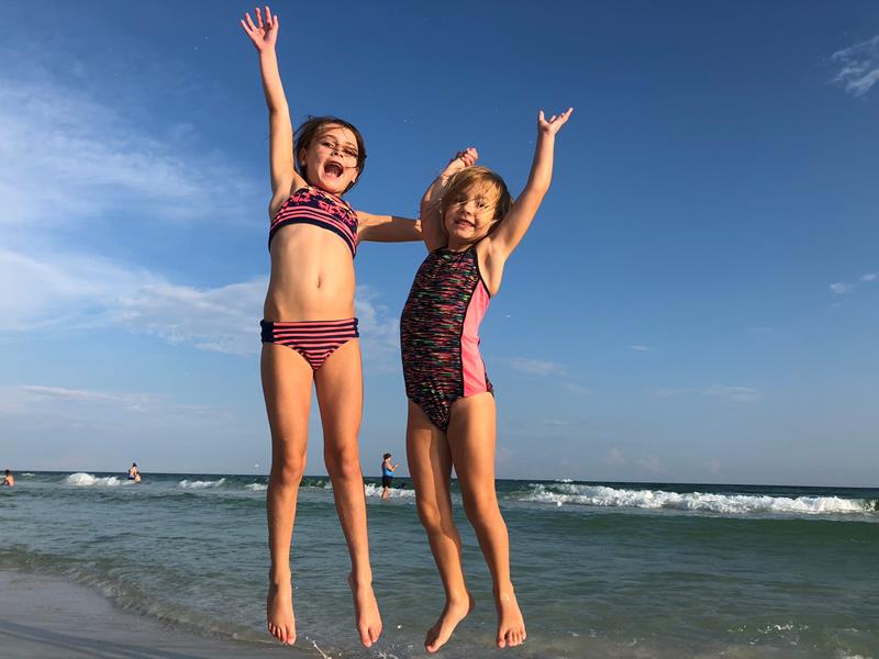 AmandaMLarkin's tweet image. My friend is a finalist in Sandestin Golf and Beach Resort's photo contest. Help rally votes here: flip.to//r/WD-31g @Sandestin