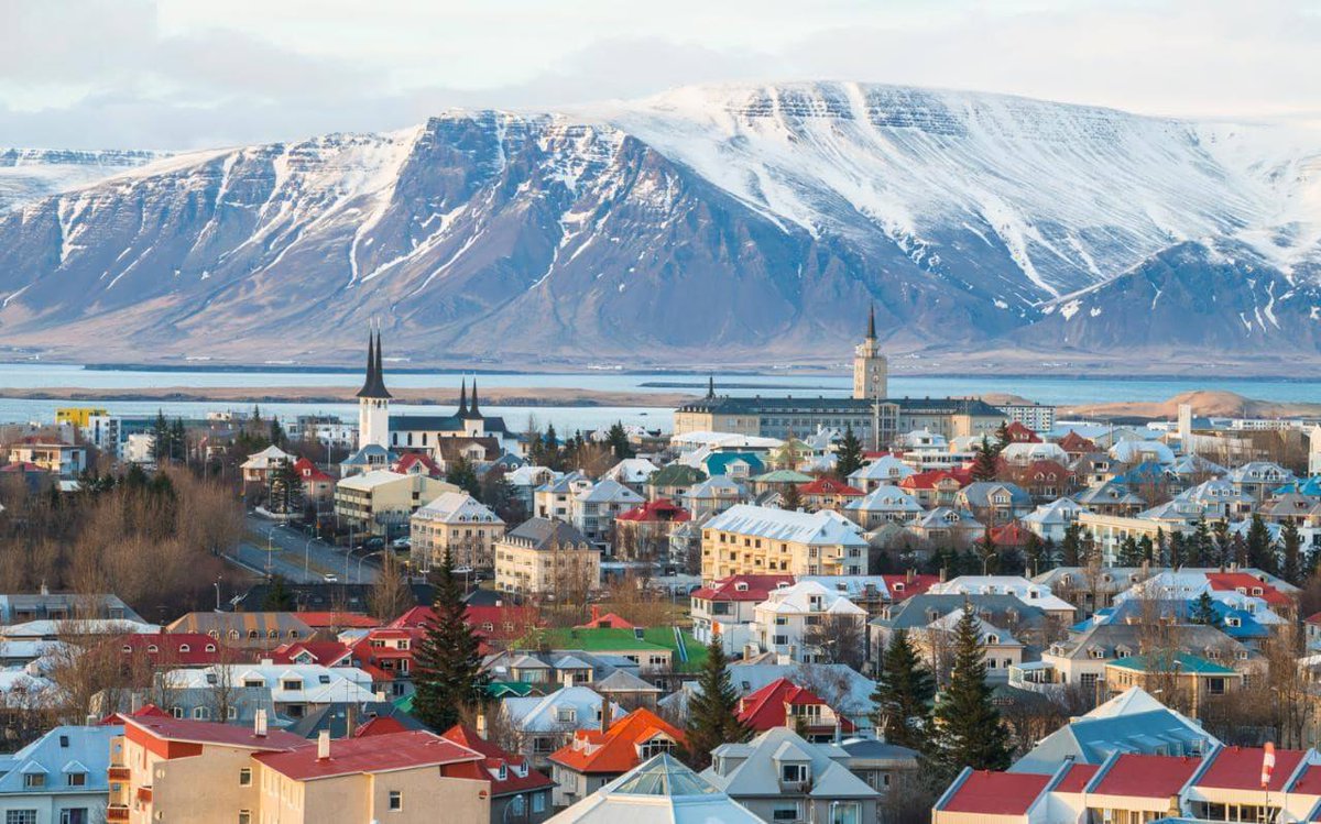 FarsleyTravel's tweet photo. ❄️❄️ Incredible Iceland ❄️❄️
Search for the Northern Lights, visit the Blue Lagoon and the Golden Circle! 
Call us on 0113 4677178
#reykjavik #NorthernLights #Iceland https://t.co/oXpIUvQyzP