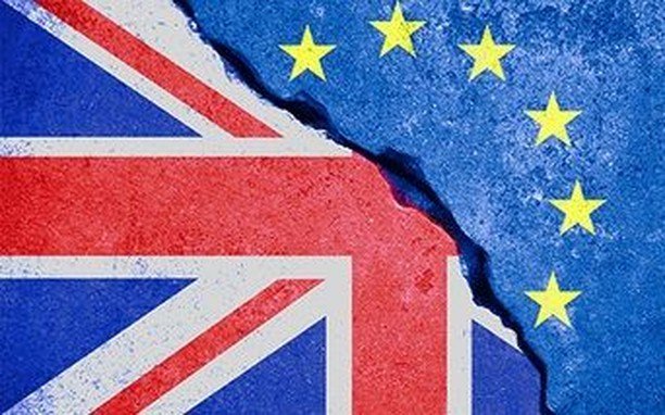 neirajones's tweet image. #Payments: @TheFCA Issues #Brexit Contingency Plans for #Passporting into the UK ⠀
buff.ly/2FhIhRZ ⠀
#fintech #regulation #politics bit.ly/2CXiCLK
