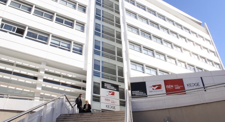 First part of #NaturalLanguageProcessing workshop done @m2isentoulon. Can’t wait to see students projects. #Watson #IBM