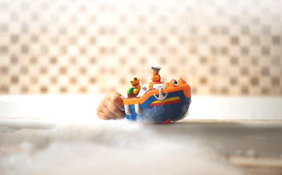 toy lifeboat