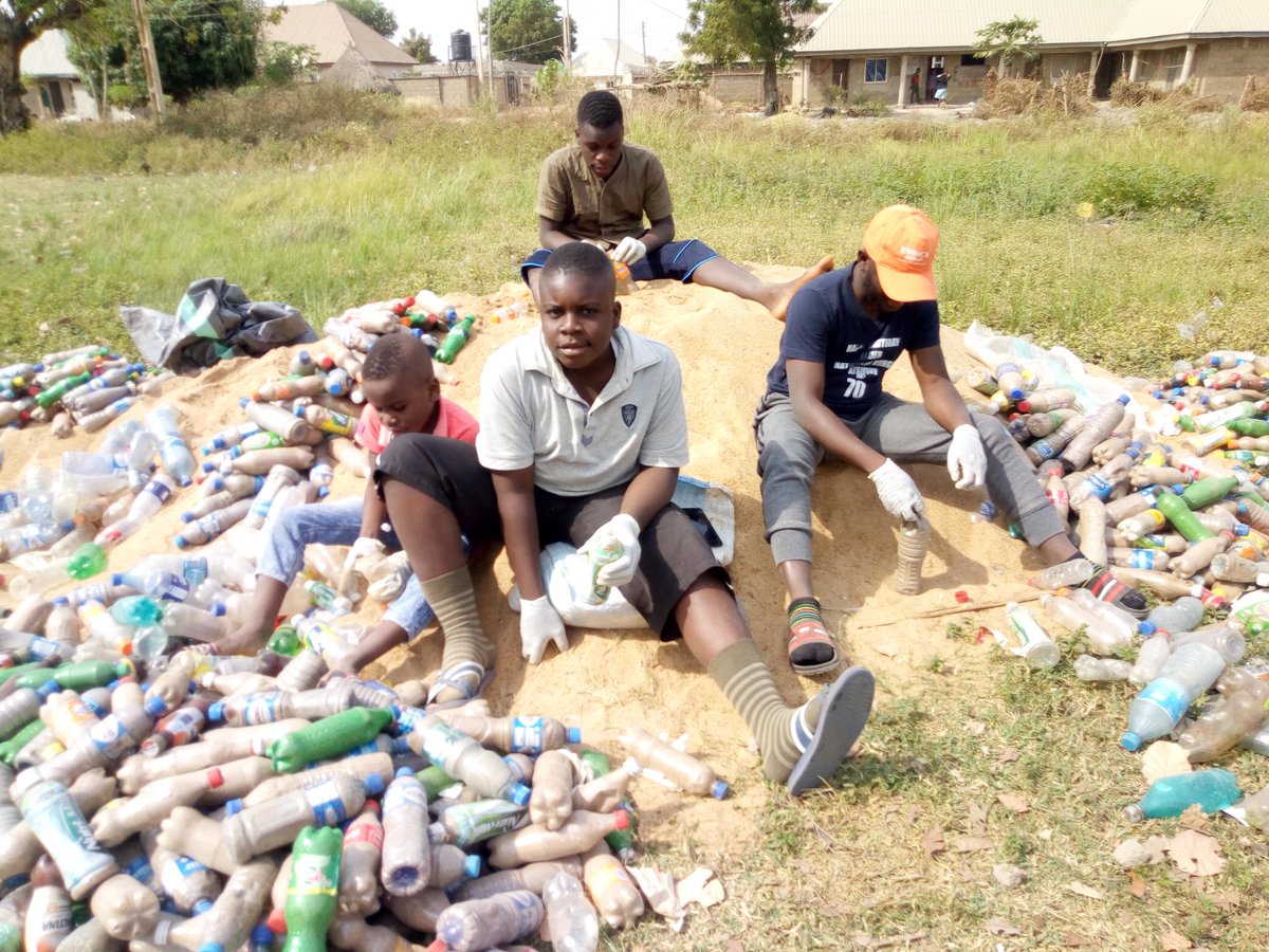 DevTrainNg's tweet photo. They're passionate and resilient
We call them our #EnvironmentAmbassadors
They have been supporting the project by filling up #PlasticBottles to manufacture #EcoBricks
#SustainableYouthDevelopment
@adajepat @browniecay @Cathyyang13 @SuunenA @lokojoshua @Wandidooaor @CyprianOrtese https://t.co/E3AD9HmmJt