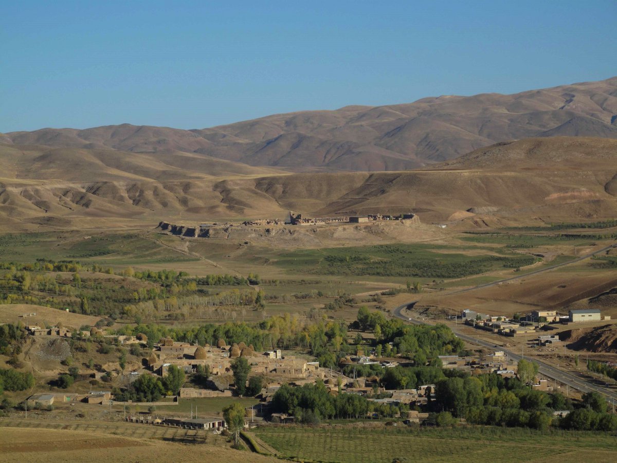 Ttravelsmag's tweet photo. The Fire Temple outside Takht-i Sulieman village in north-western Iran is an exceptional ensemble of royal architecture of Persia’s Sasanian dynasty.
#archaeology #history #zagros #iran #takhtesoleyman #unesco https://t.co/aDnx7uM1Ei