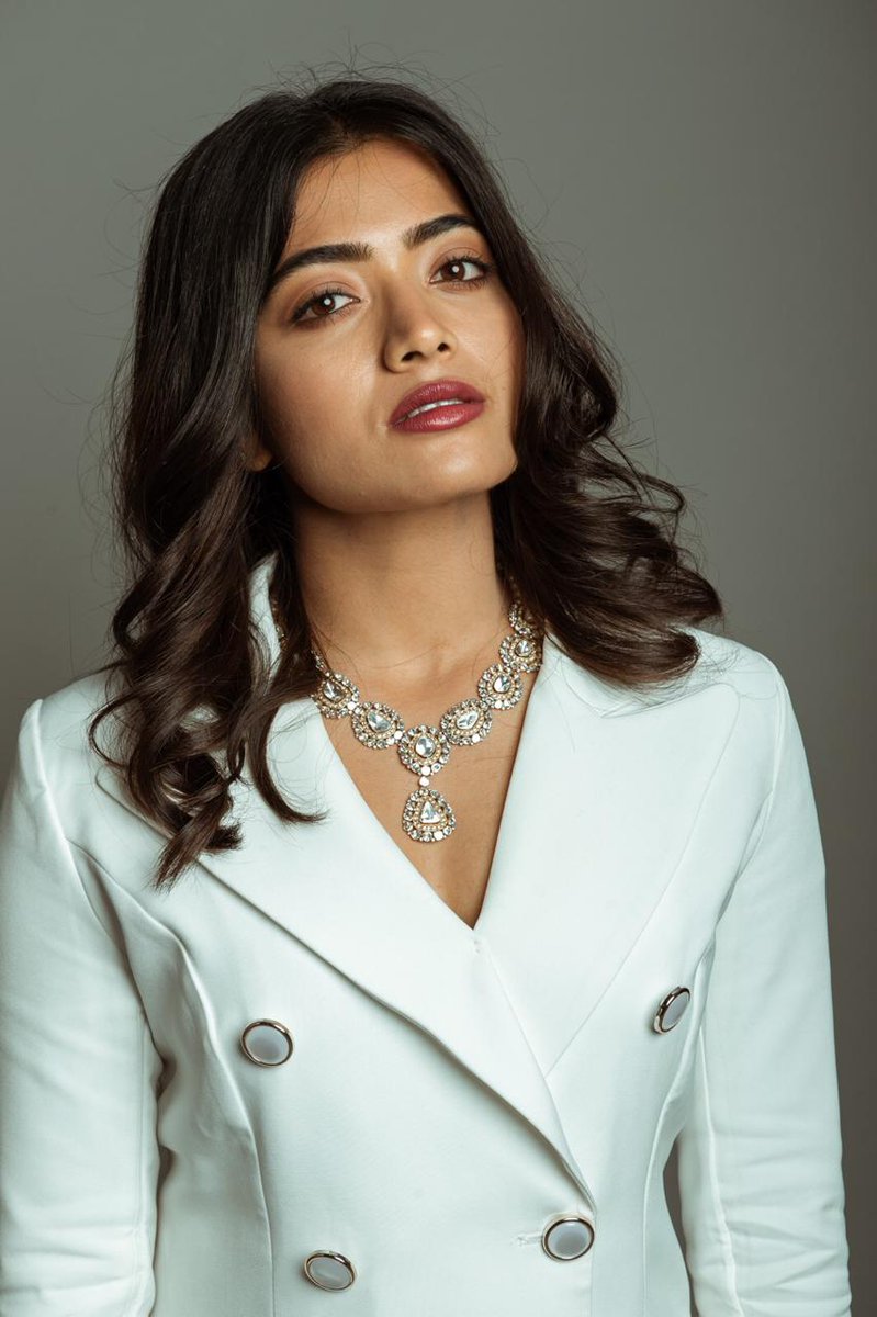 Rashmika Mandanna On Twitter Let S Try Something