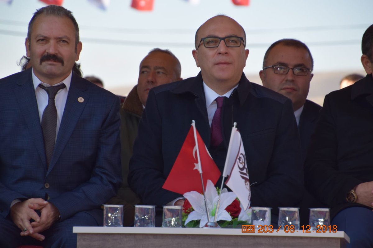 #UzmCvslarinHamisiUlviYonter
Uzman Çavuslar için gecesini gunduzune katan yiğit milletvekilim.
Uzman Çavuslar müjdeyi bekliyor.
<a href="/UlviYonter/">Dr.İzzet Ulvi YÖNTER</a>