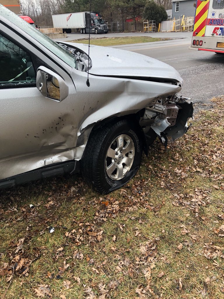 jake40_'s tweet photo. If anyone is looking for a sweet ride hmu! there is mild cosmetic damage but she runs great! Will trade for a grilled cheese and shoulder rub https://t.co/D4dPjXv5nk