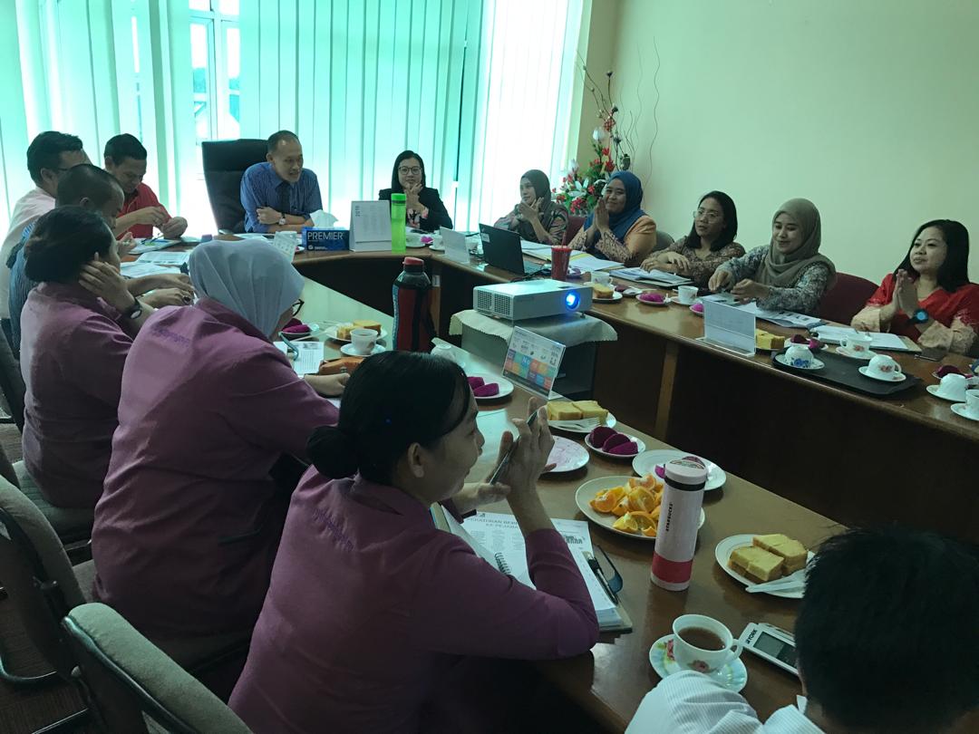 ChaiDennis's tweet photo. 8 Januari 2019 - Perjumpaan awal tahun bersama anggota @LPPKN Negeri Sarawak bagi menyampaikan amanat, aspirasi dan harapan agar semua perkhidmatan/program dapat disampaikan kepada kumpulan sasar dan masyarakat secara keseluruhannya.. Semua komited laksana tanggungjawab.. https://t.co/VRk11wV3au