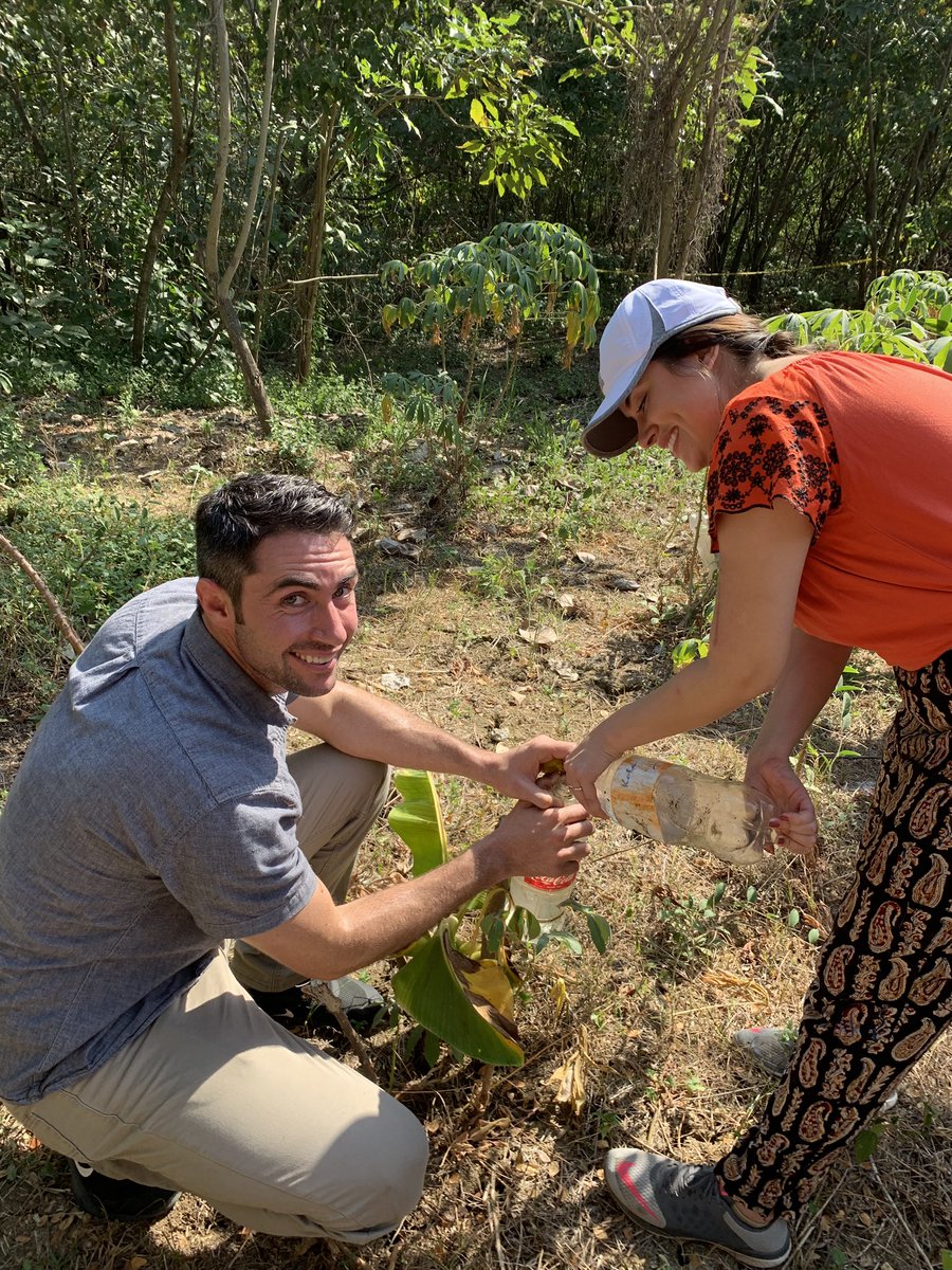 2019_smart's tweet photo. Learning in the field. #dripIrrigation https://t.co/o2zTe682gc