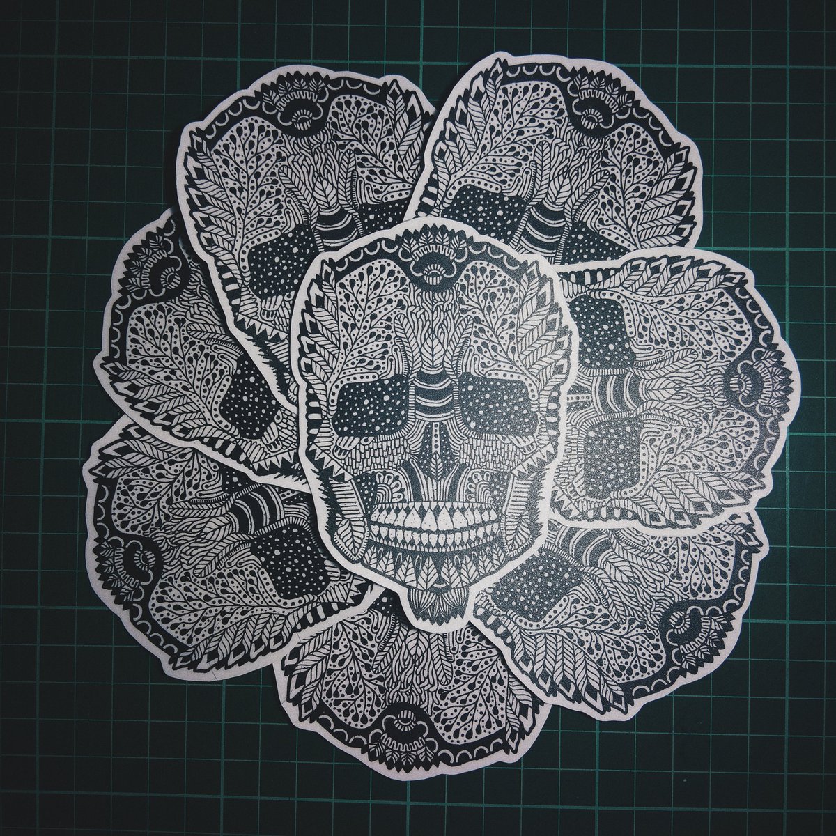 rs08Philippines's tweet photo. redslim08 Skull Laminated Vinyl Stickers!
PM lang sa Facebook Page Para maka Order!
https://t.co/PHP0gZ1DAL
#redslim08 #AgtaPula #drawing #Art #ArtPh #sticker #Skull #design #illustrator #Philippines https://t.co/DsT1PMPToG