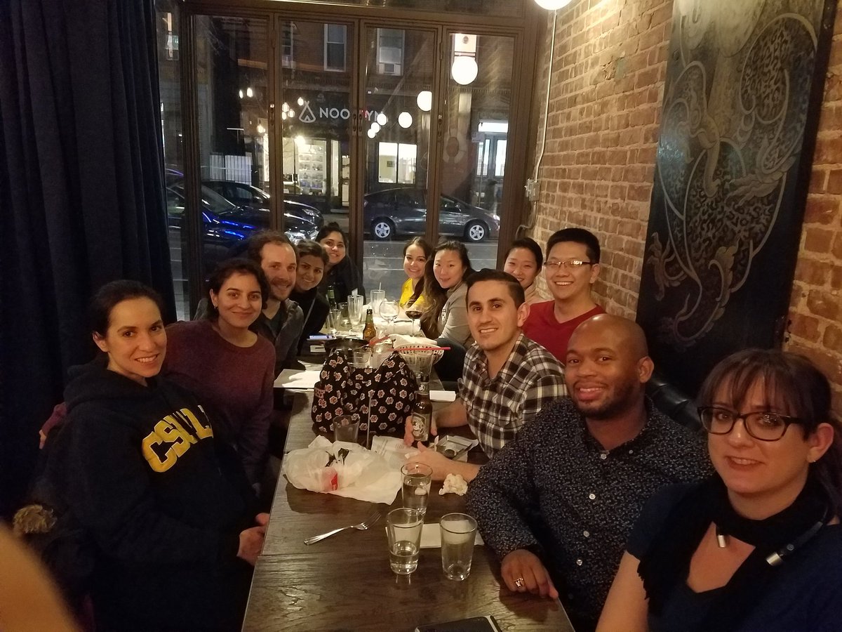 Fun night at the inaugural Kings County Emergency Medicine Simulation Journal Club <a href="/kingsofcounty/">Kings County EM</a> #SIM #Simulation #emergencymedicine #EM #EMResidents