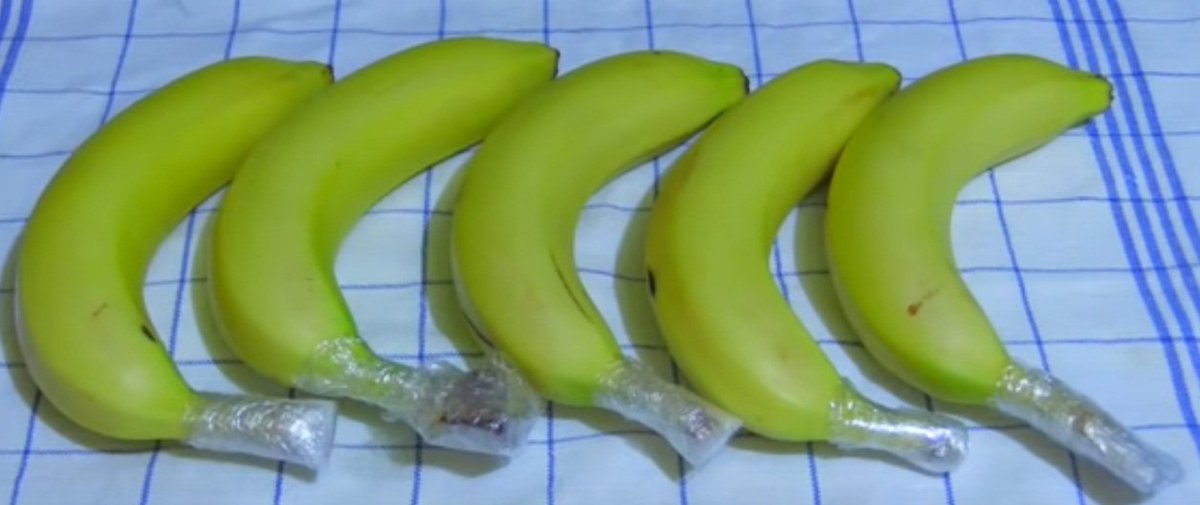 johnnan11's tweet photo. An amazing way to keep bananas flesh longer... Everybody can do. I Discover a couple way.  https://t.co/E5VlyvqldX https://t.co/YJQ1evJgff
