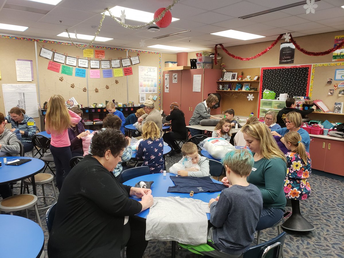 PrincipalArthur's tweet image. #projectGO at @MiddletonElem is off to a great start! #mustangpride