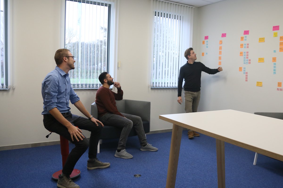 Our new guys go straight to work: Automation Engineer Guido and MES Engineer Mohamed are brought up to speed by (also new) Project Manager Bert. Isn't it exciting when a plan comes together? #reditojoin #engineersinautomation