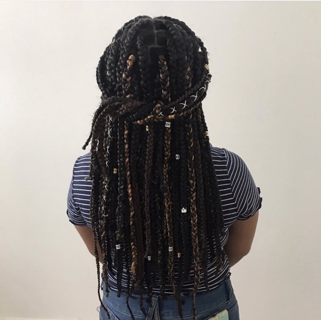 dreadlockspr's tweet photo. Clienta satisfecha con sus Box Braids. 💯 Saca tu cita ya. 🚨 #apoyalodeaquí🇵🇷

Ubicados en Juncos, P.R. 📍
Instagram: dreadlocks.braidspr
Facebook: Lyz Dreadlocks https://t.co/GJruDtKNA5