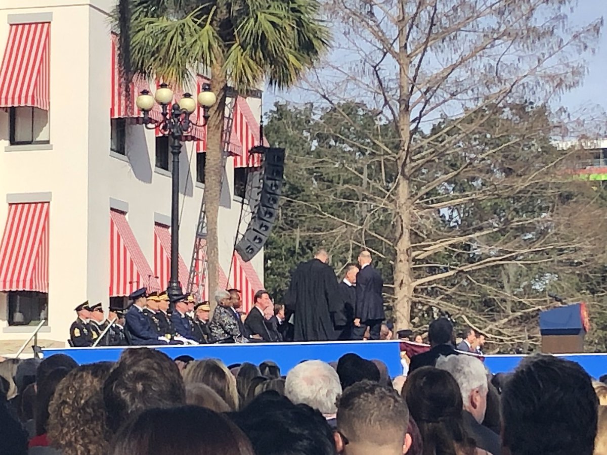 Really powerful to see former Governors @BobMartinez @JebBush Bush (who commanded a spontaneous standing ovation) and @FLGovScott all together at the #FlInauguration