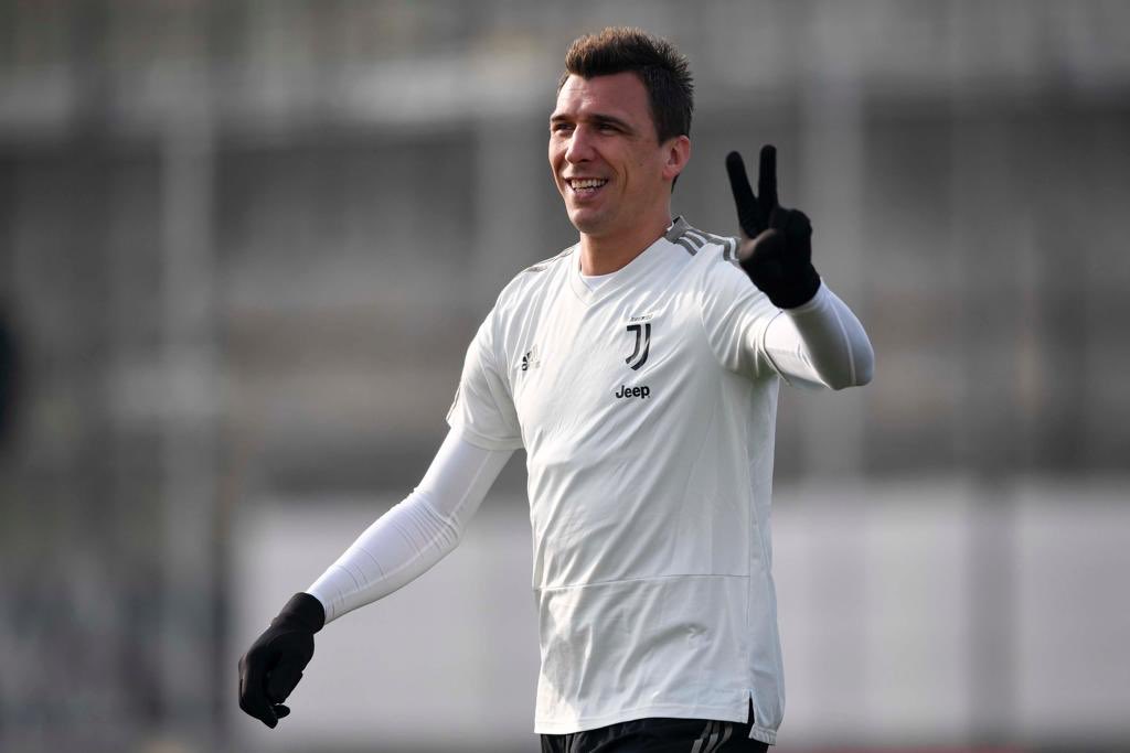 Good-bye holidays, hello training sessions! ✌🏻⚪️⚫️
#forzajuve #finoallafine #stepbystep #neverstop #juvespirit #mm17🌪