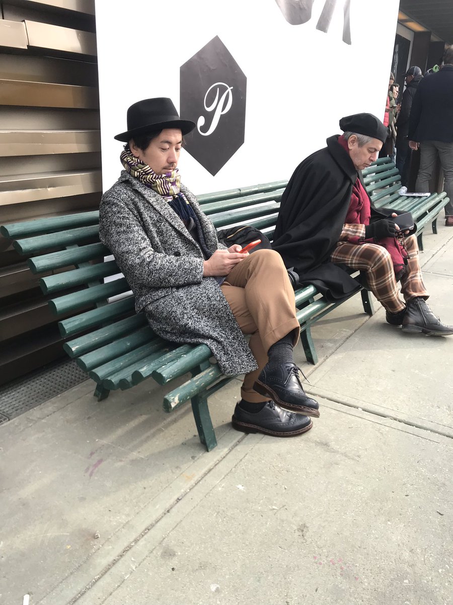 8 tenues que j’ai appréciées aujourd’hui au #pittiuomo ! Mais tellement d’autres que je n’ai pas pu prendre en photo !