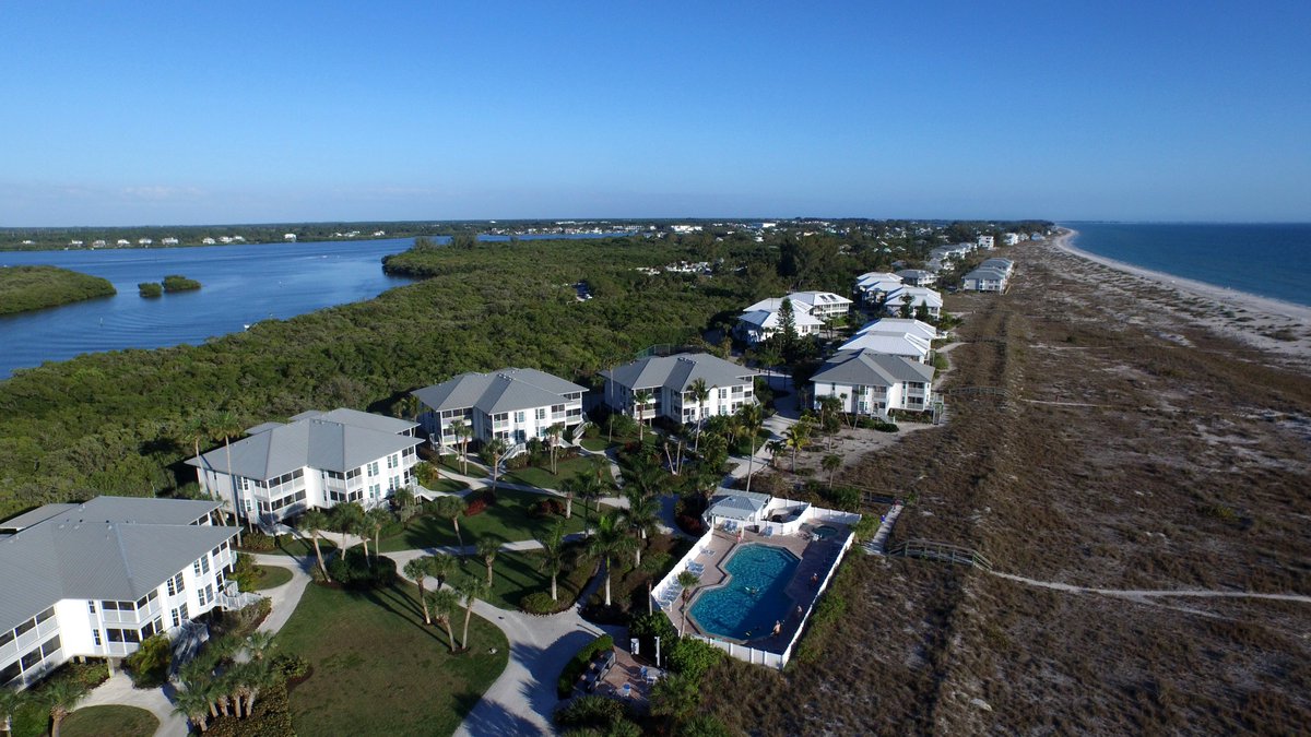 EasternCTBallet's tweet image. Dreaming of sunnier days? $5 will #enter you into our #raffle to #win a #trip to gorgeous Palm Island, #Florida, valued at $1,700! 🌴😎 2nd &amp;amp; 3rd prize? $500 &amp;amp; $250 #Amazon gift cards. Purchase tix online: bit.ly/2CWO1Ox 
#youcantwinifyoudontenter #feelinglucky