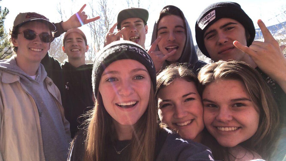 mjfry207's tweet photo. Happy birthday Kaila!! @kaila_faller I love you so so much I hope your day has been amazing!! #adultclub 🎉🥳😘 https://t.co/QmAUrvOw1A