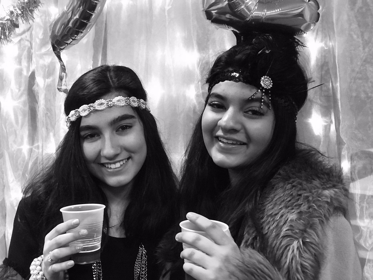 kljteaches's tweet image. Love the guys and dolls in Room 205 - they were the cat’s meow at our Roaring 20s lounge. #inspire67 #historyalive #ncte