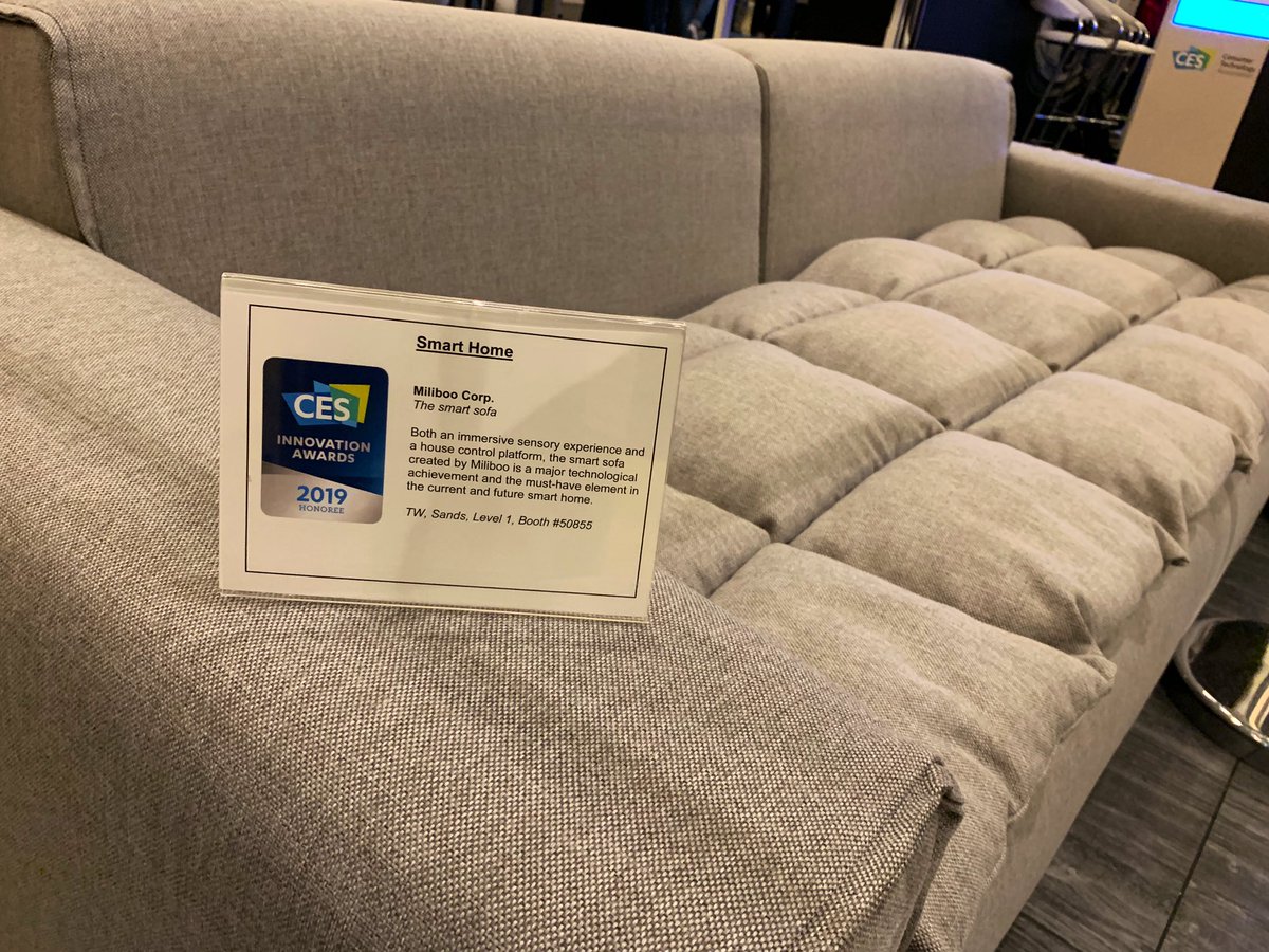 angelpiontek's tweet photo. I would have loved to try this out at CES but never got to it.  Enhance your home theater experience with this smart couch with its built-in speakers, lighting, &amp; vibrating seats.  It also received a CES #innovationaward. @miliboo 🍿 🛋 #ces2019 #cescb https://t.co/FilOhCknQr