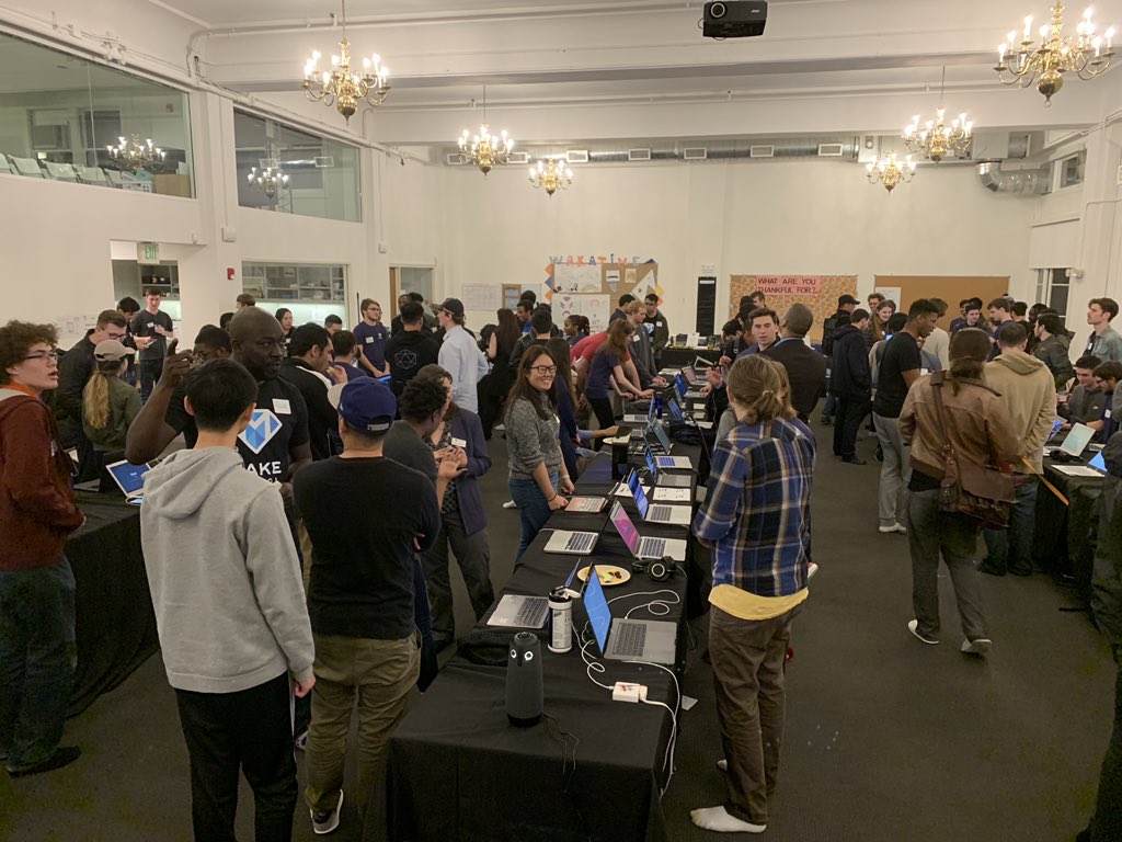 MakeSchool's tweet photo. Open House 2019 has begun! The energy is electric #MSopenhouse #computerscience #college https://t.co/CCKsTM4YTv
