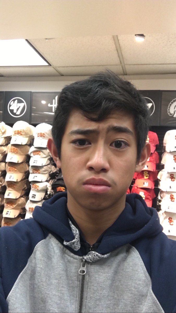 coolbeansdylan's tweet photo. FIGHT ON, TROJANS!!! #uschat #sorryucla #uscfan #usc #trojans #universityyofcalifornia #nevergiveup #golf #coolbeans #coolbeansnation #coolbeanstweet https://t.co/xElRT64uWu