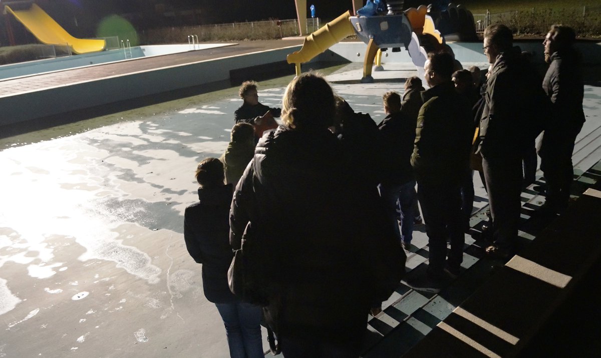 Twittert officieel plaatsvervangend trots op team collega´s, raadsleden, wethouders en vrijwilligers <a href="/Gemeente_Beesel/">Gemeente Beesel</a> om een lange avond terug naar de schoolbanken en het openlucht-pierebadje te gaan voor onze #Raadstour #gewoon samen #beeldvorming #talententoer #jogg #gewoonfit