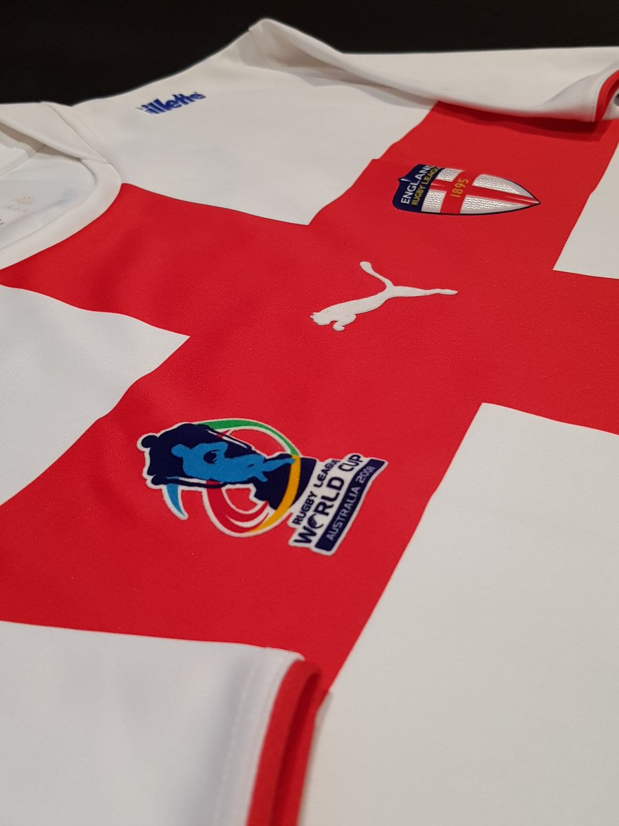 RLjerseycollec1's tweet photo. Here is a beauty, a @England_RL @puma #rlwc2008 retail jersey. Loved this #RLWC as it reignited the fire for @IntlRL plus this jersey was a simple & good looking design.
#internationalrugbyleague #englandlions #englandrugbyleague #pomsvaussies #pomsvkiwis #gillette #wallofwhite https://t.co/vjErP2ol1O