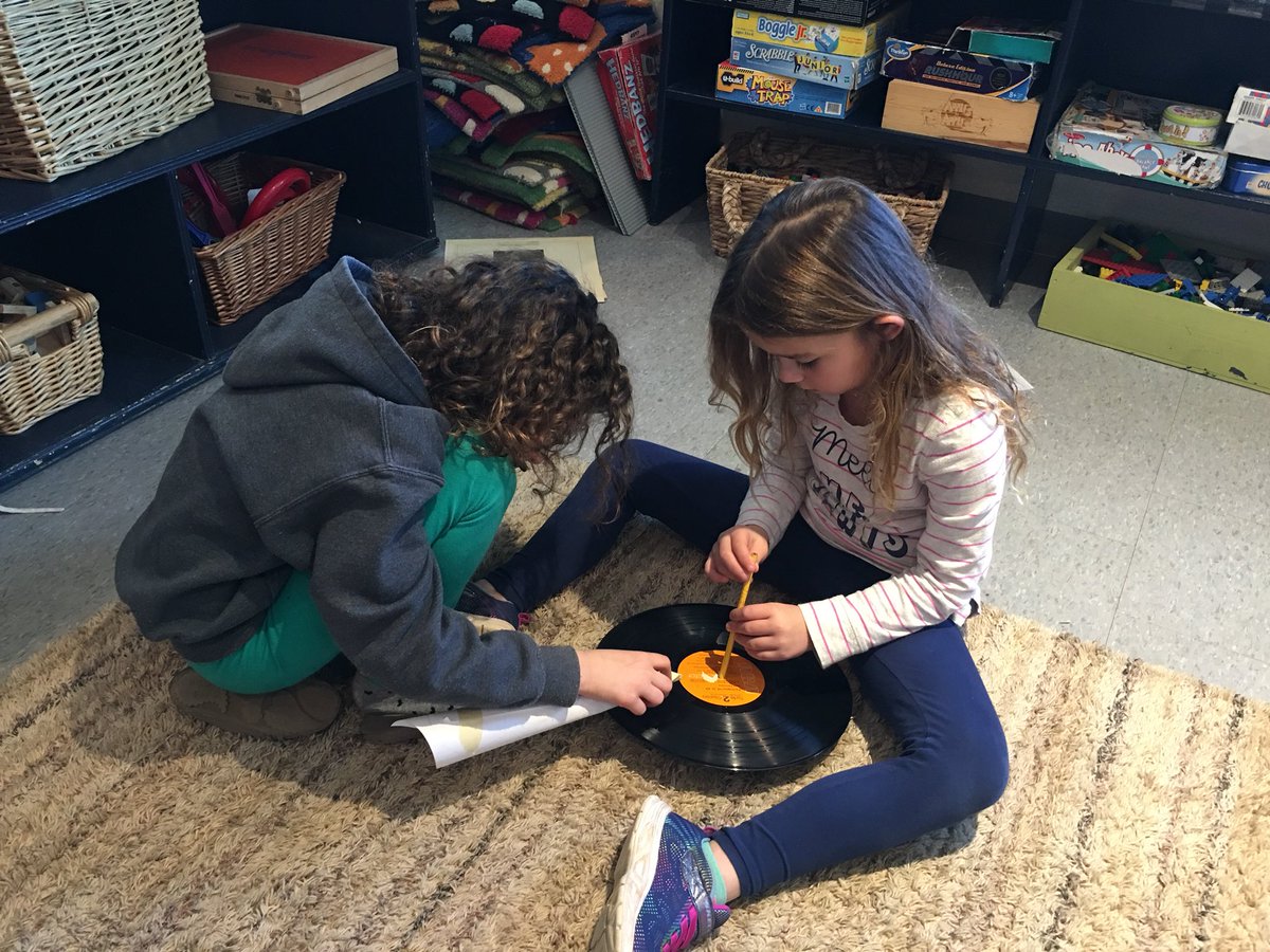 StemAndRoots's tweet photo. The FernLeaf sound technologists are working on constructing a phonograph. #SoundInvestigation #ProjectBasedLearning https://t.co/EF9TjnzQQb