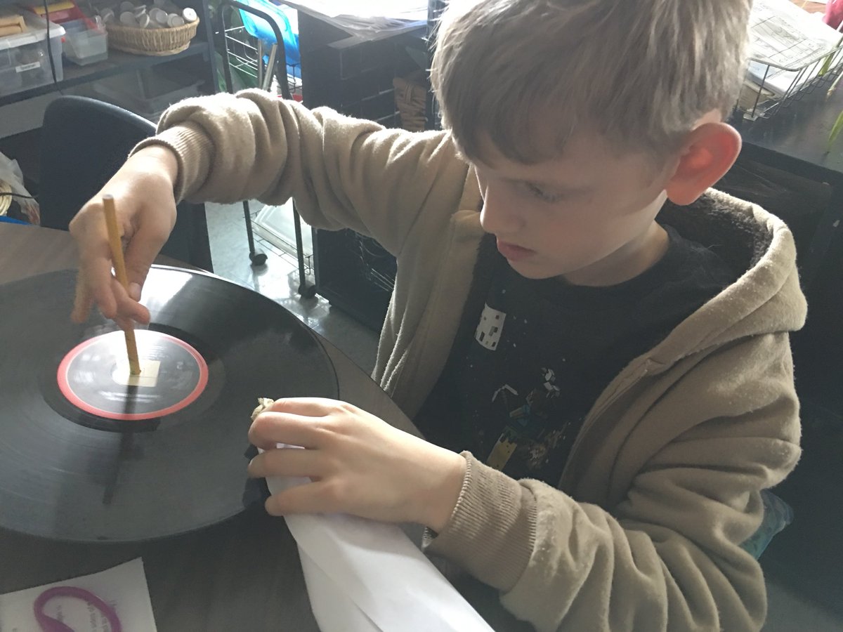 StemAndRoots's tweet photo. The FernLeaf sound technologists are working on constructing a phonograph. #SoundInvestigation #ProjectBasedLearning https://t.co/EF9TjnzQQb