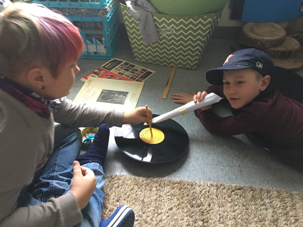 StemAndRoots's tweet photo. The FernLeaf sound technologists are working on constructing a phonograph. #SoundInvestigation #ProjectBasedLearning https://t.co/EF9TjnzQQb