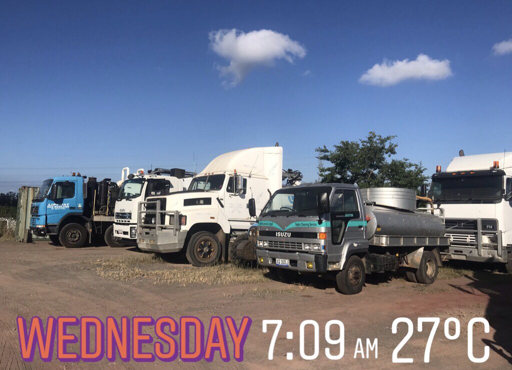 Middle of the week down at Lippway let the bustle continue.
.
.
.
.
.
#lippway #liquidwasteremoval #bdouble #brisbane #queensland #transport #servicingbrisbane #brisbanebusiness #vactank #gullysucker #liquid #pumps #equipmenthire #tankers #rocklea #septic