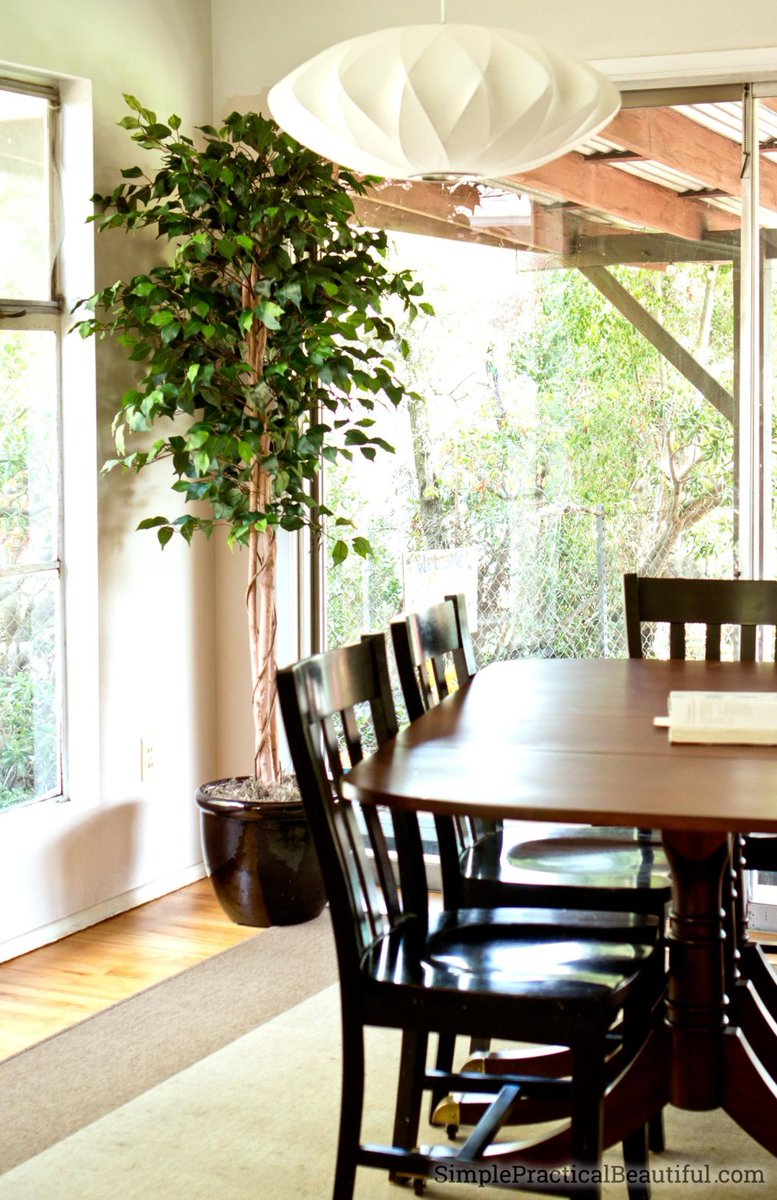 SimplePracticaI's tweet image. 2019 Home Improvement Resolutions: Setting goals for the new year around the house simplepracticalbeautiful.com/2019-home-impr…