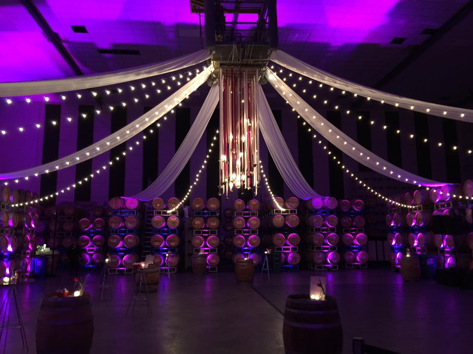 The early bird  discount to Viva Amore (2/9) ends tomorrow at midnight. Don't miss out: rwvivaamore2019.eventbrite.com/?aff=twitter