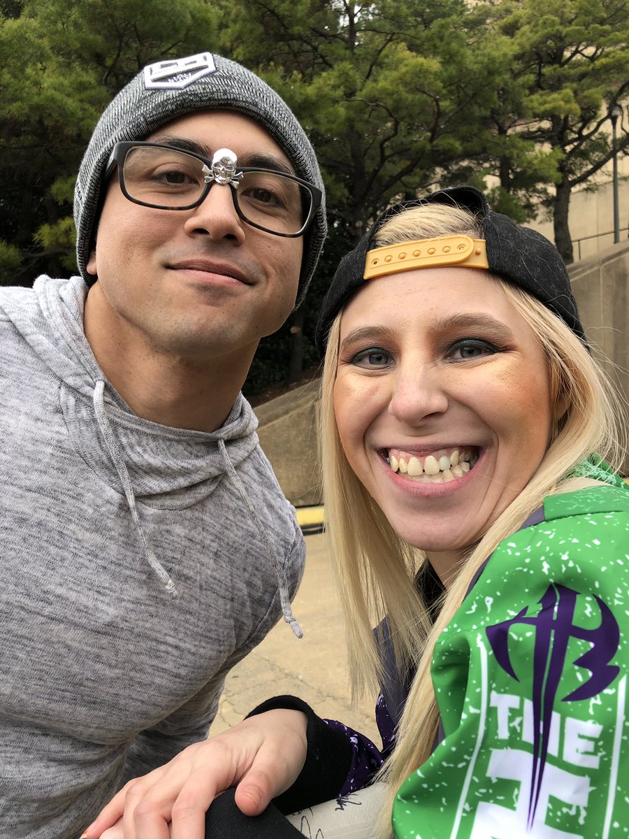candice_ray6's tweet photo. Me and @MegaTJP thanks for stopping I love seeing him every time smackdown comes here https://t.co/AJbIlcNrbl