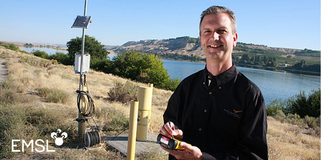 EMSLscience's tweet photo. Frontiers in Water has invited EMSL scientist Tim Scheibe to be a review editor for the journal’s #water and #hydrocomplexity section: https://t.co/VfWfctmewB. @EMSLscience @frontiersin https://t.co/gegXtTOtXR